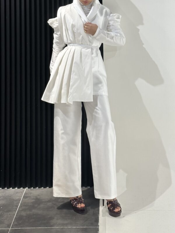 Off Shoulder Blazer Set - Image 8