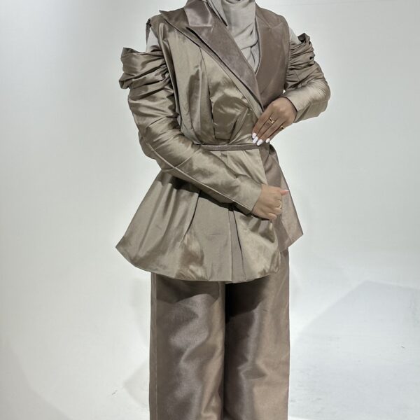 Off Shoulder Blazer Set - Image 5