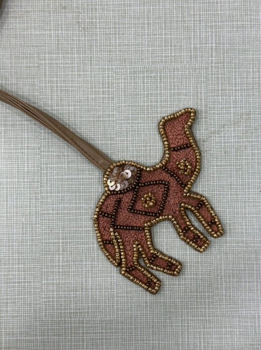 Charm 15 (camel )