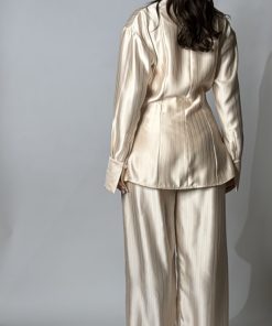 Alternative view of Buttoned Silk set